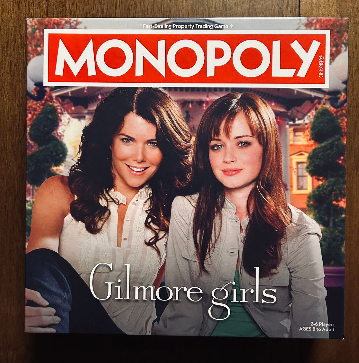 Box art of Monopoly: Gilmore Girls
